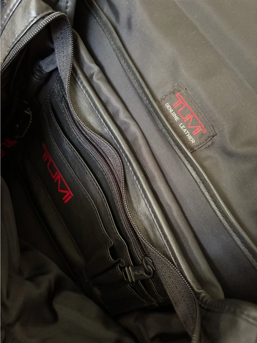 Tumi Leather Messenger Bag Briefcase